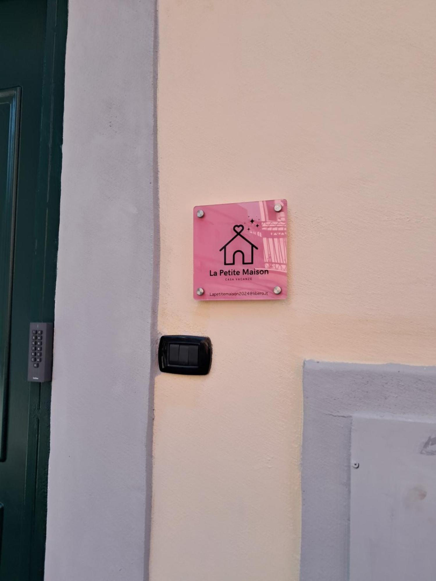 La Petite Maison Nápoles Exterior foto